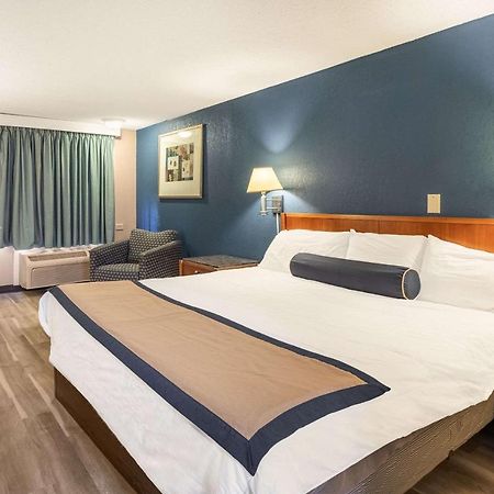 Value Inn Kenosha I-94 - Exit 344 Плезант Прейри Экстерьер фото