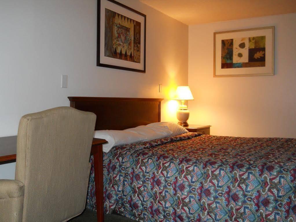 Value Inn Kenosha I-94 - Exit 344 Плезант Прейри Экстерьер фото